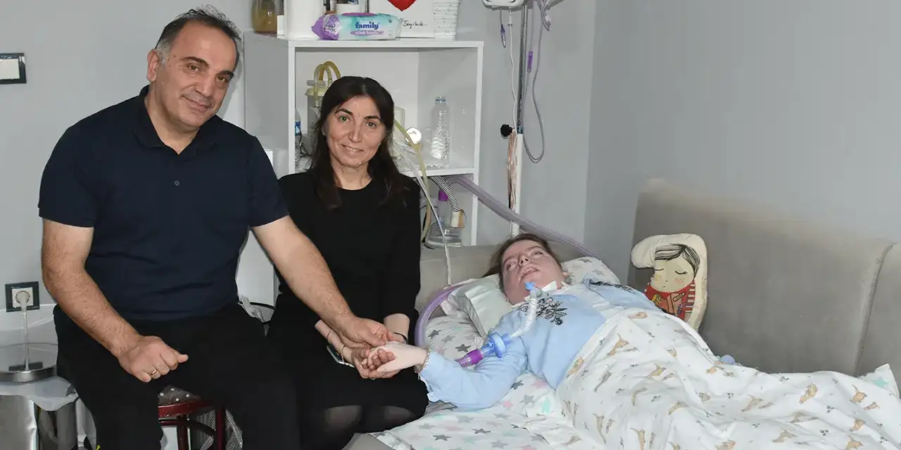 kizlarina-omurlerini-adadilar