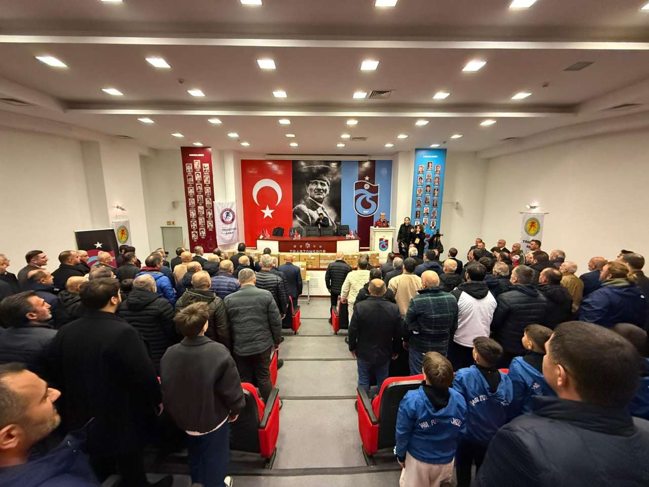 trabzonspor-malzeme-dagitimi