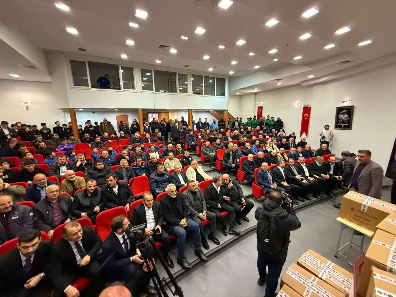 trabzonspor-malzeme-dagitimi