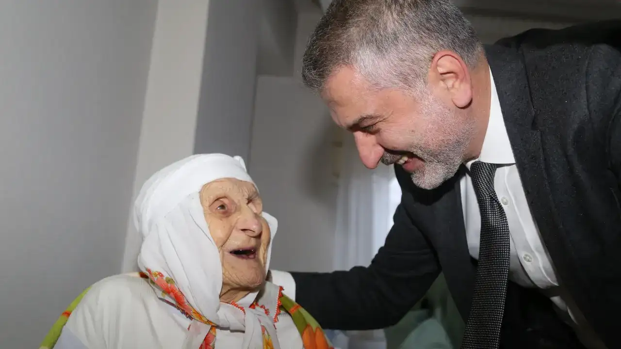 trabzonda-ak-partiden-sahada-yogun-calisma