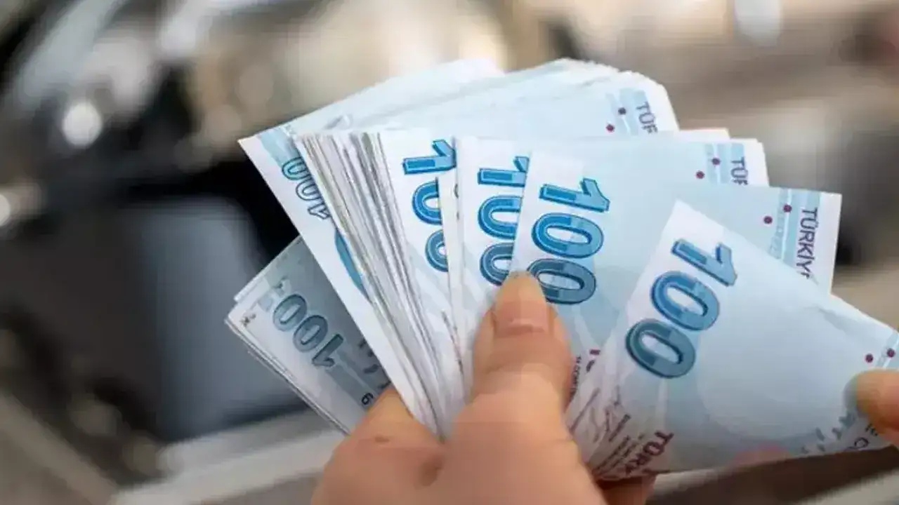 milyonlarca-calisan-dort-gozle-bekliyor-asgari-ucrette-ucuncu-toplanti