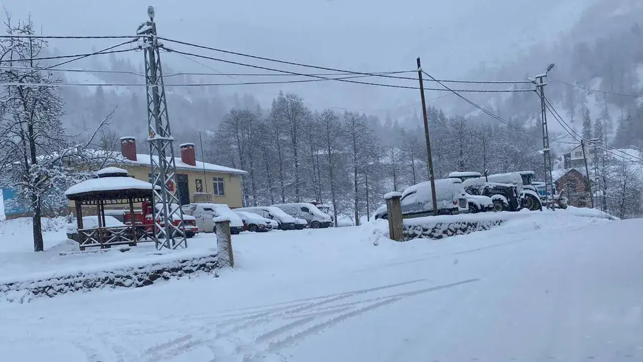 trabzonda-kar-aalrmi