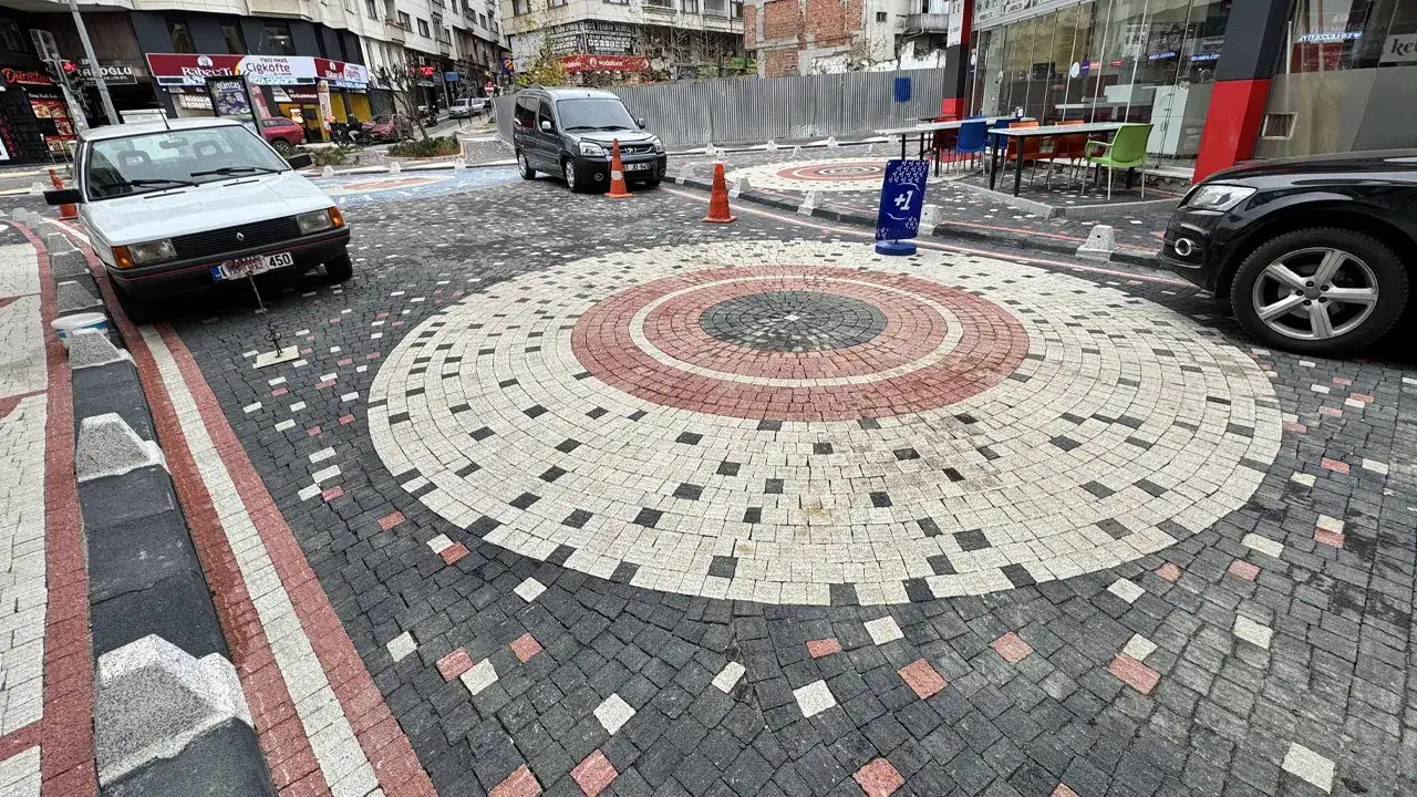 trabzonun-sokaklarinda-buyuk-degisim-estetik-dokunus-yapildi