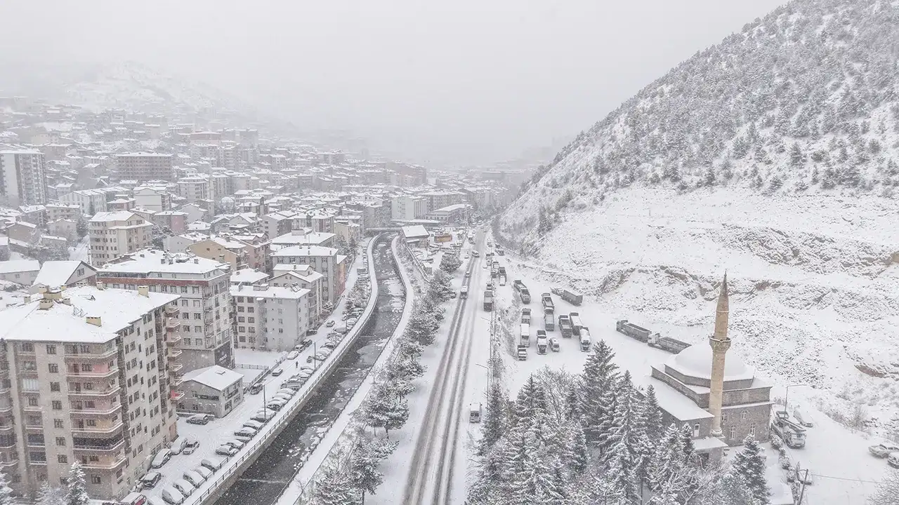 gumushanede-102-okul-kapandi