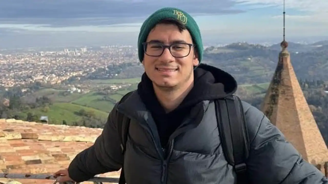 istanbuldaki-metro-kazasinda-olen-berkay-uyar-samsunda-topraga-verildi