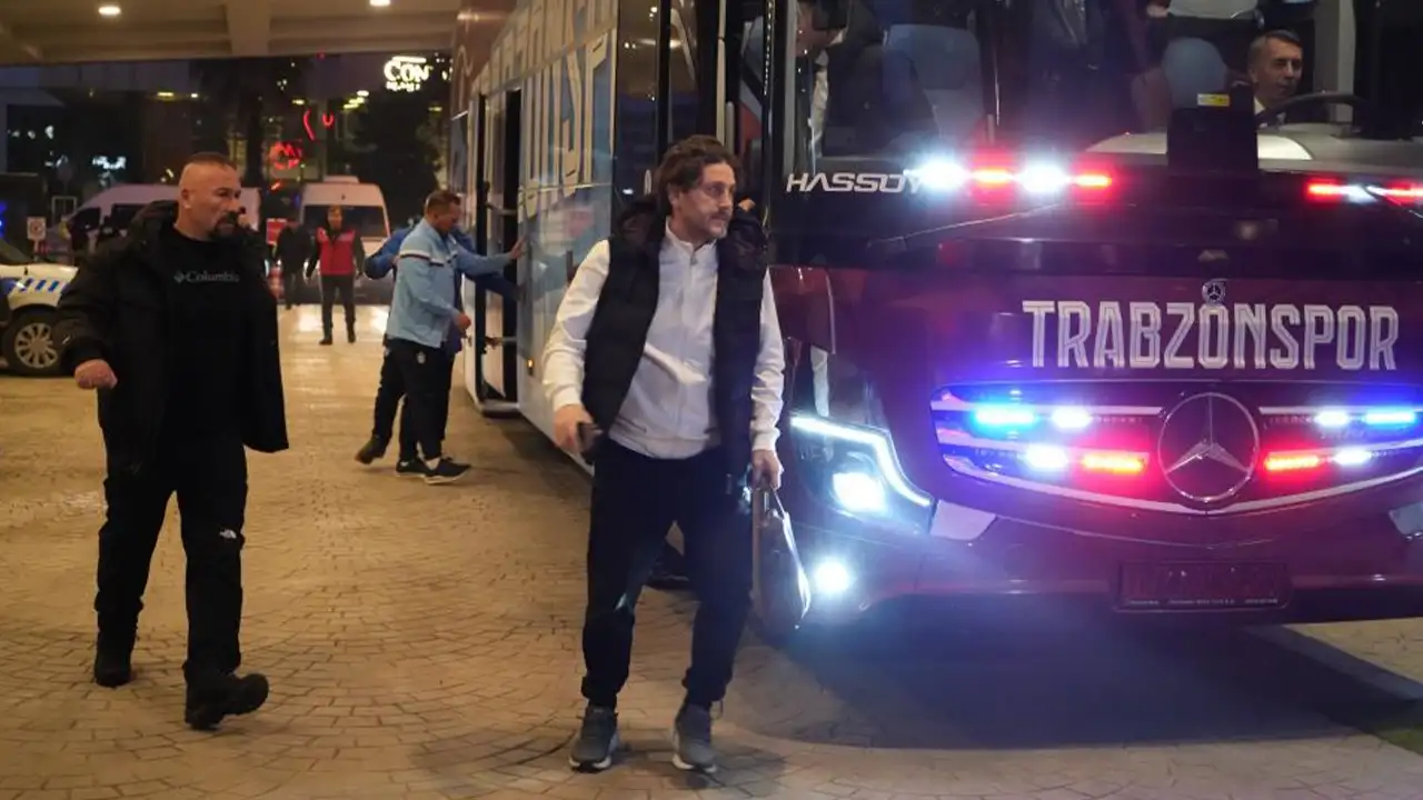 trabzonspor-kafilesi-gaziantepte-kampa-girdi