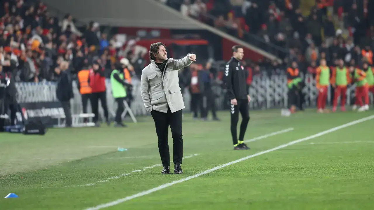 trabzonspor-super-kupaya-yari-finalde-veda-etti