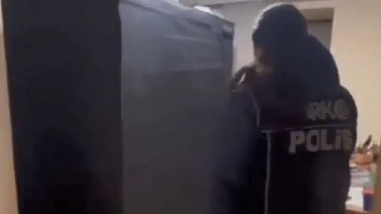 artvinde-evlere-baskin-uyusturucu-serasi-ortaya-cikti