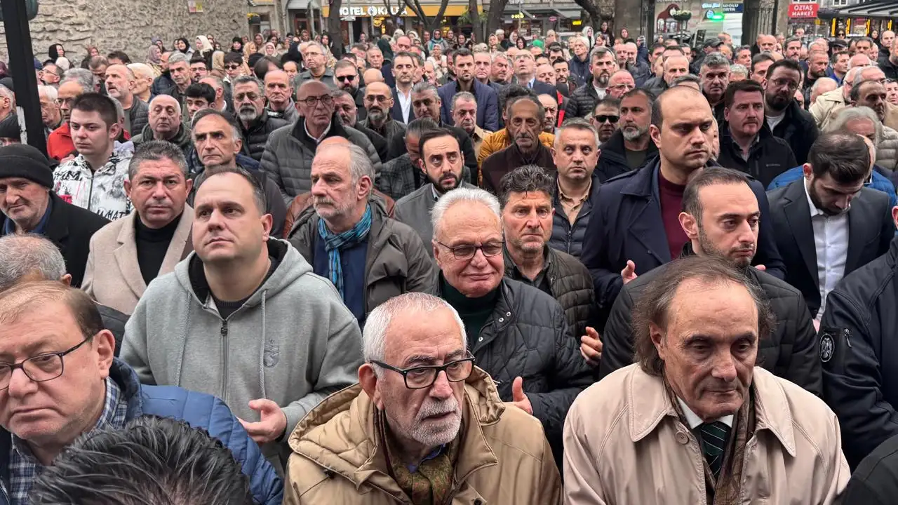 zeyyat-kafkasin-anne-acisi-son-yolculuguna-ugurlandi