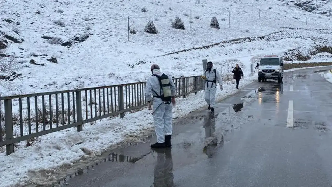 gumushanede-lpgh-yuklu-tanker-dere-yatagina-devrildi