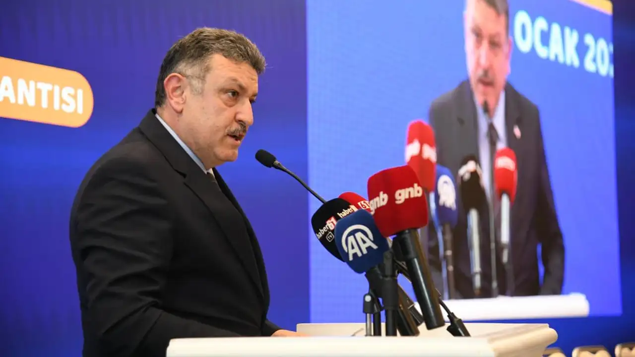 trabzonda-ak-parti-kadin-kollari-il-danisma-meclisi-toplantisi-baskan-gencten-kadin-istihdamina-vurgu