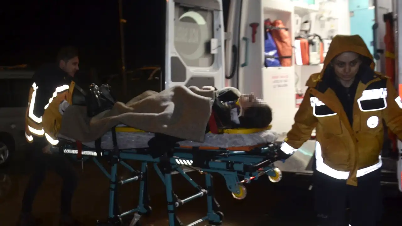 samsun-alacamda-kar-nedeniyle-zincirleme-kaza-5-kisi-yaralandi