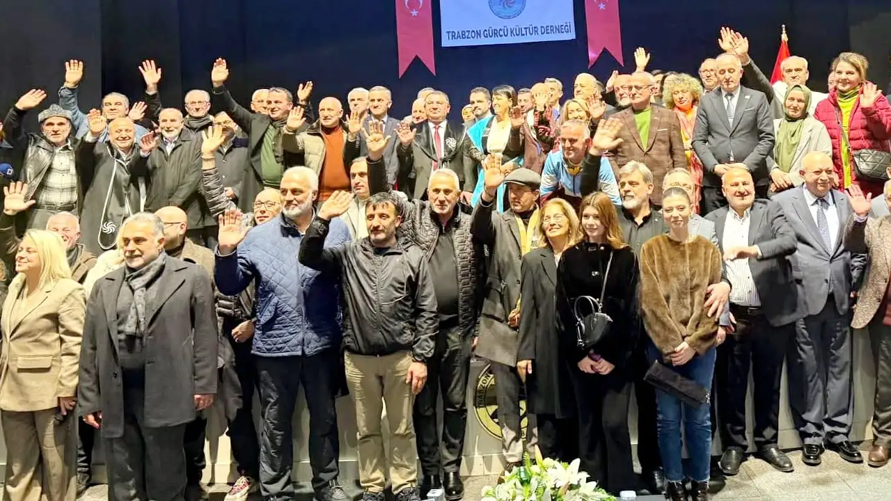 trabzon-gurcu-kultur-dernegi-gorkemli-torenle-kapilarini-acti