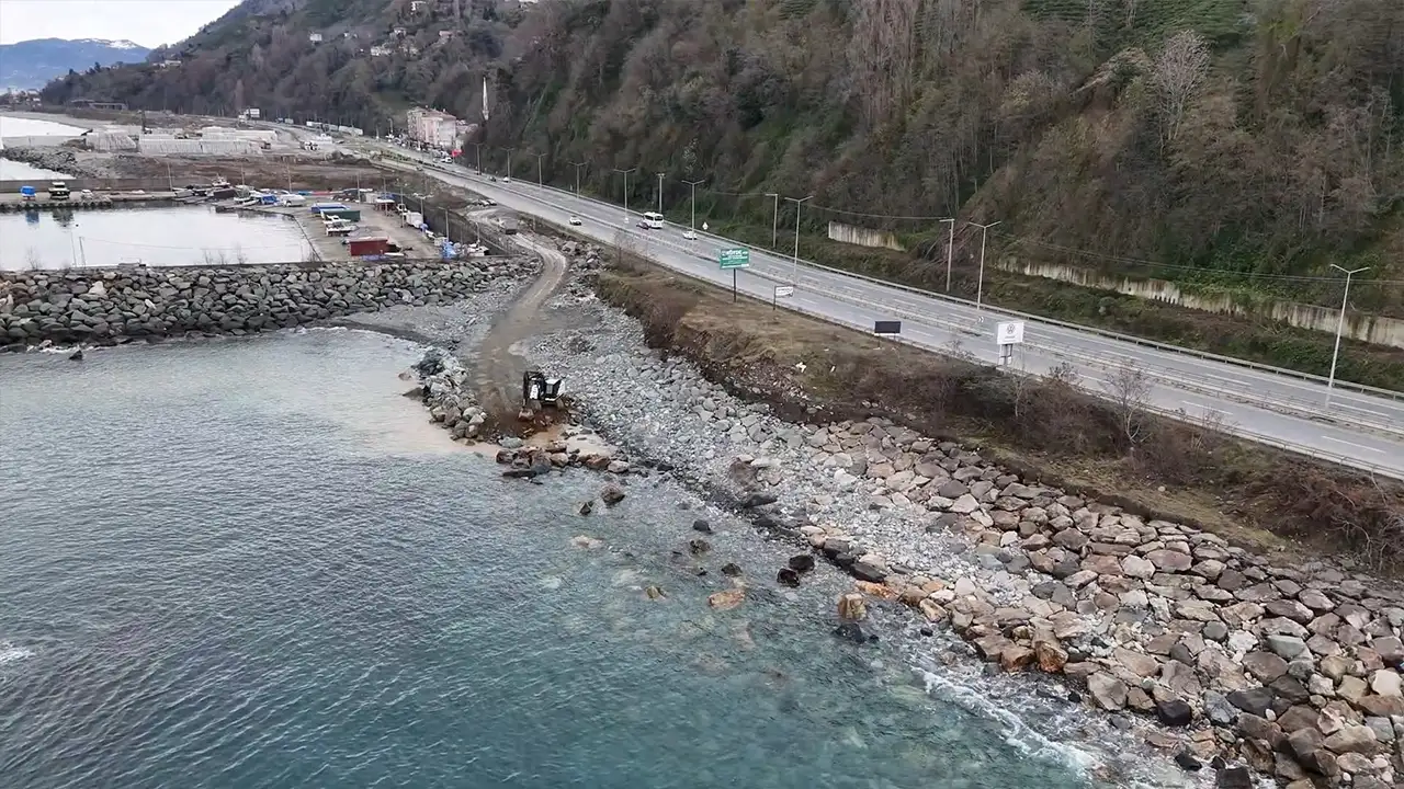 karadeniz-sahil-yoluna-yeni-nefes-yan-yol-projesi-basladi