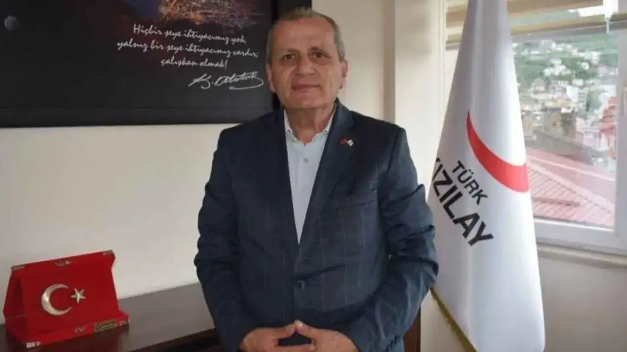 kizilay-ordu-sube-baskani-menderes-turkeli-topraga-verildi