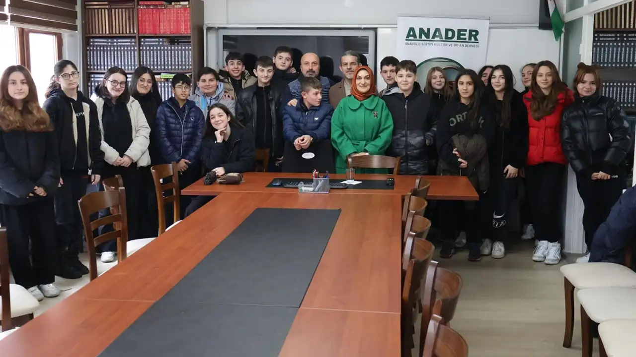 ogrenciler-sosyal-medyanin-perde-arkasini-haber61le-ogrendi