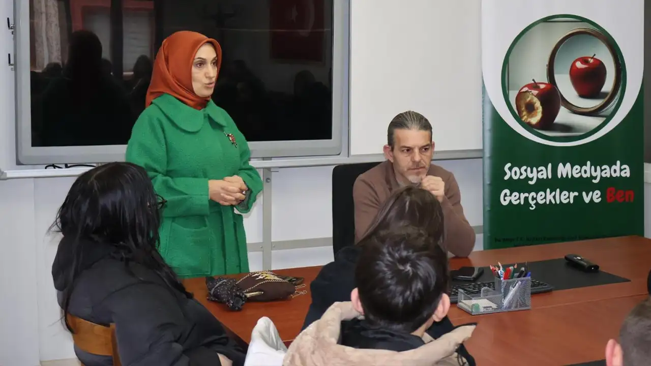 ogrenciler-sosyal-medyanin-perde-arkasini-haber61le-ogrendi