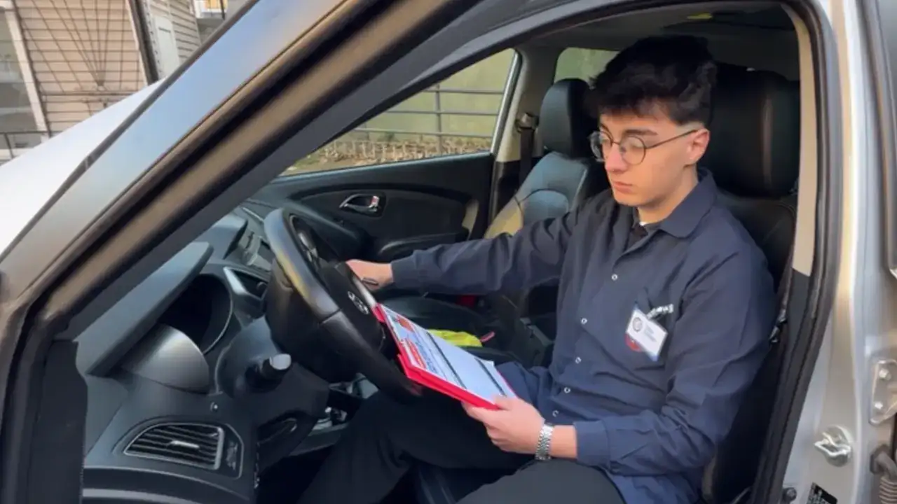 trabzonda-ogrenciler-sahaya-indi-araclar-tek-tek-kontrolden-gecti