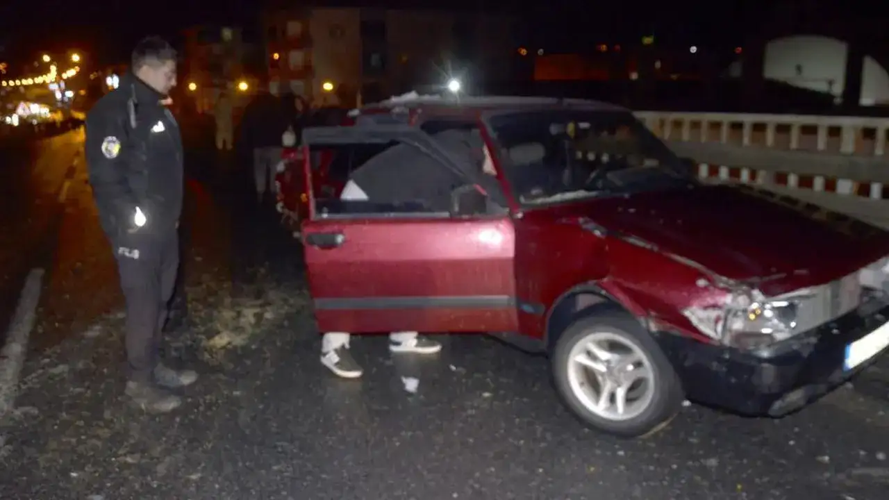 bafrada-buzlanma-zincirleme-kazaya-neden-oldu-3-yarali