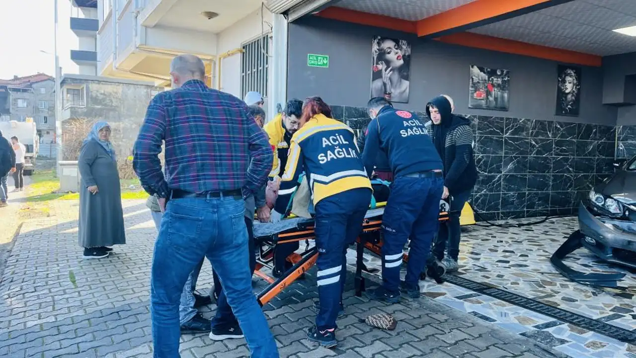 orduda-buzlanma-kazasi-yasli-adam-metrelerce-savruldu