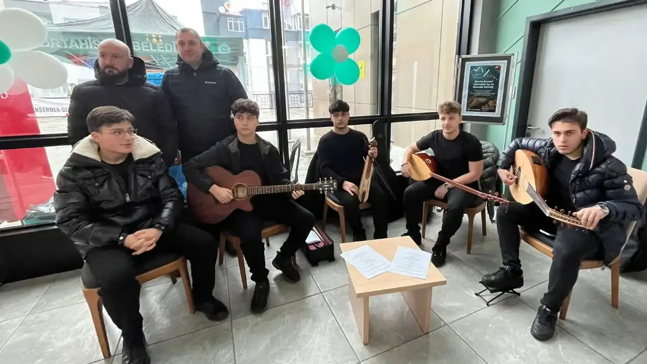 trabzonda-kalandar-gelenegi-serviks-kanseri-farkindaligiyla-bulustu