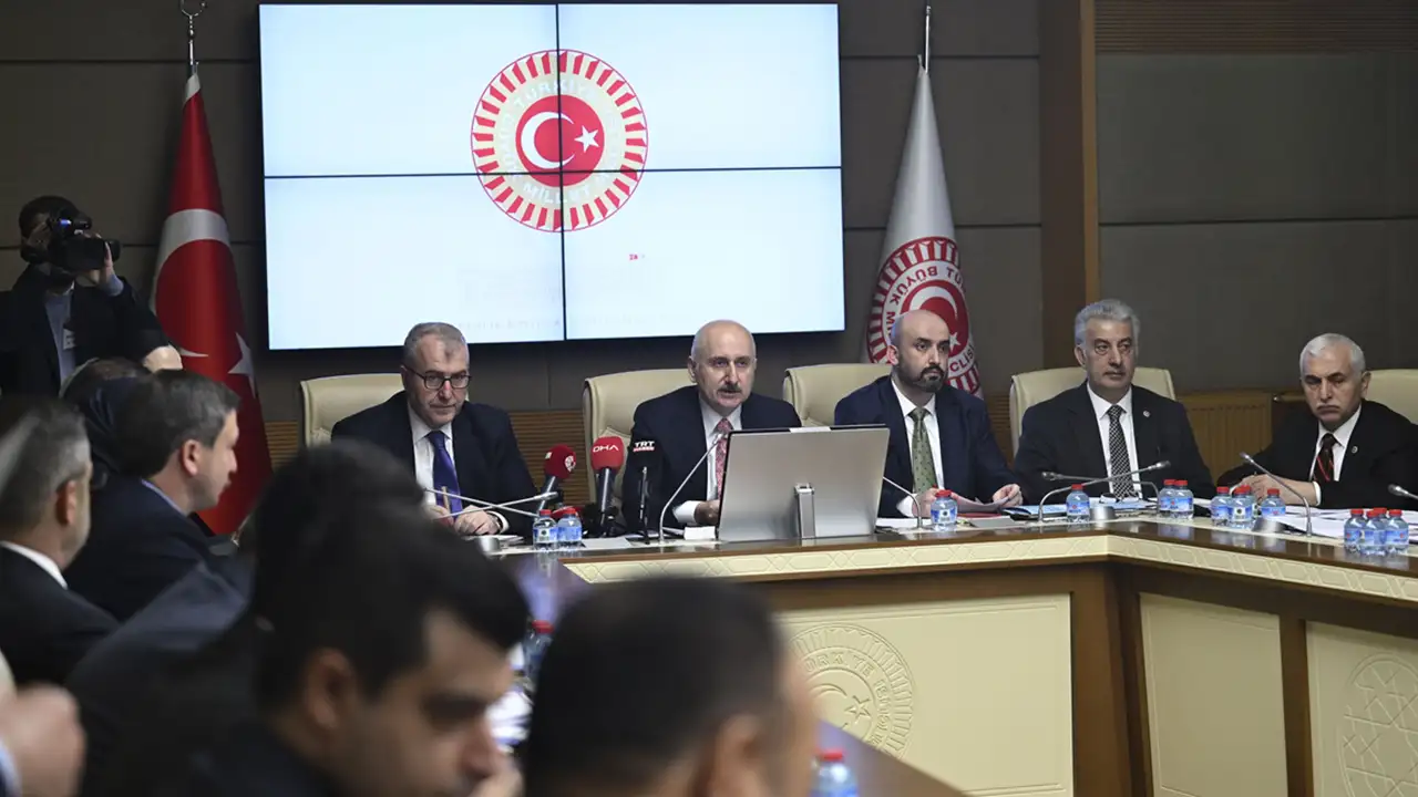 fahis-site-aidatlarini-da-kapsayan-yasa-teklifi-komisyonda-gorusulmeye-baslandi