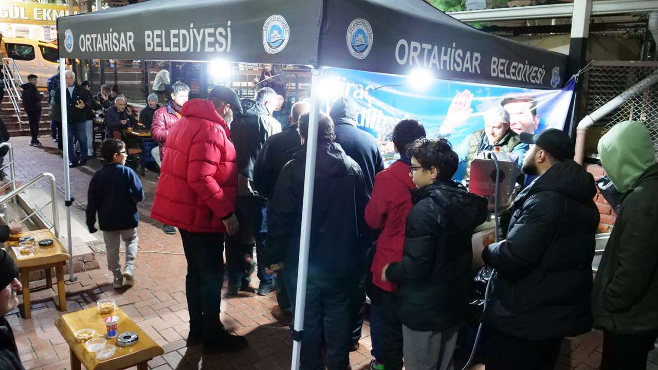 ortahisar-belediyesinden-mirac-gecesinden-kandil-simidi-ikrami