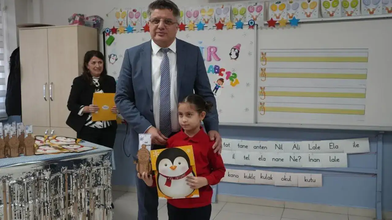 samsunda-253-bin-ogrenci-karne-alarak-yariyil-tatiline-girdi