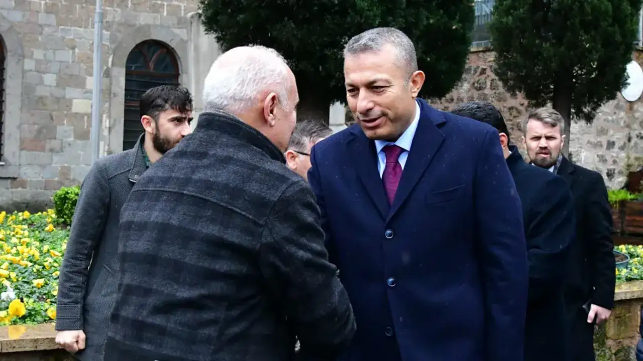 vali-tahir-sahin-sahaya-indi-vatandaslarla-bulustu