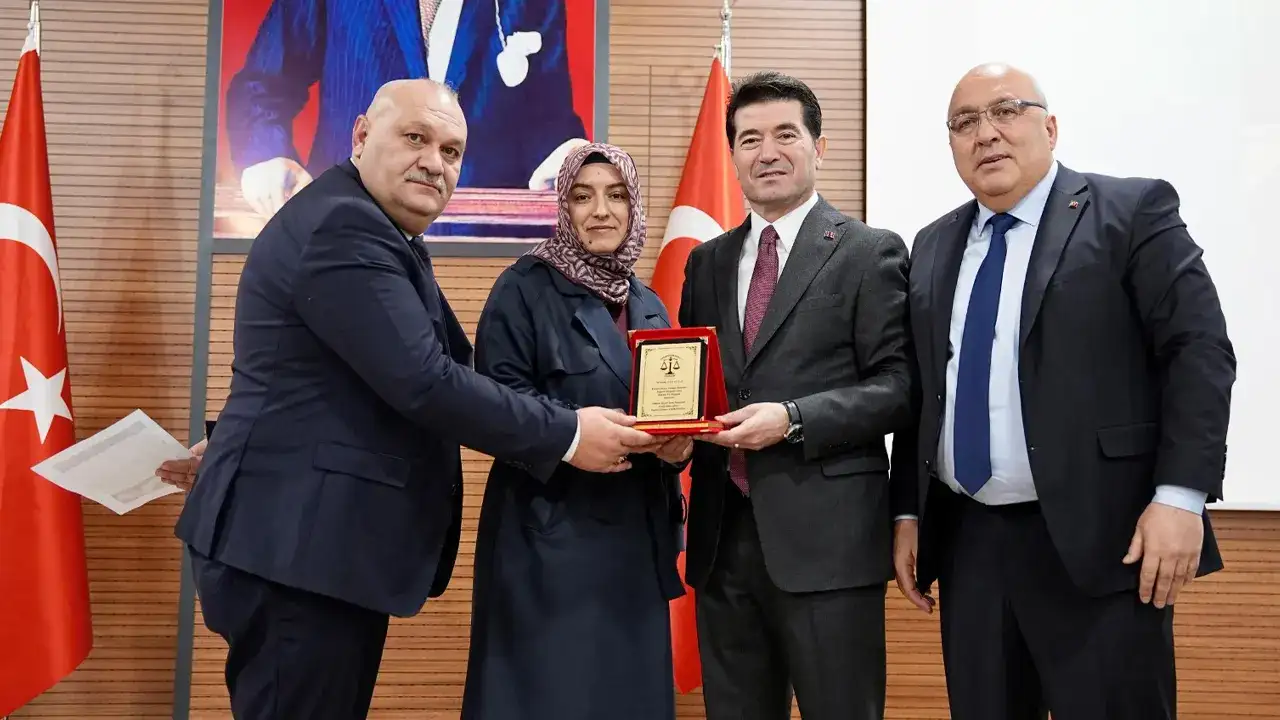 baskan-kaya-acikladi-kapali-pazar-yeri-mujdesi