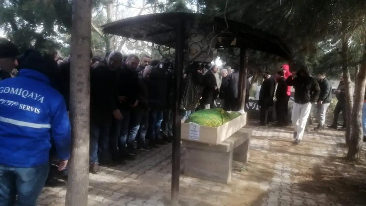 orduda-oto-bakim-servisinde-olu-bulunan-2-genc-topraga-verildi