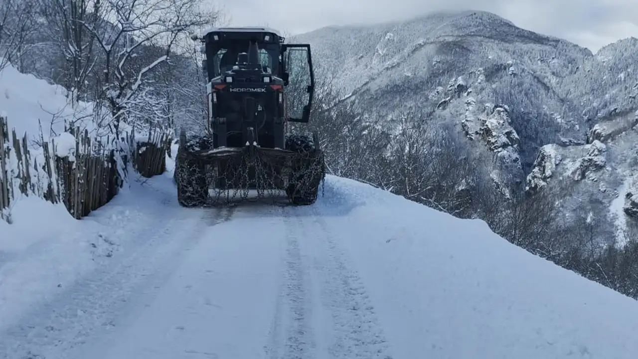 trabzonda-ekipler-kis-nobetinde-716-mahallede-son-durum-ne