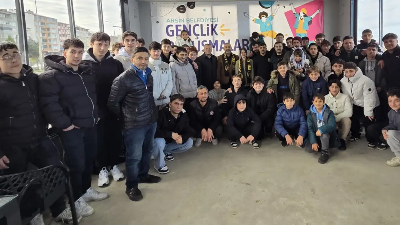 baskan-hamza-bilgin-genclerle-bulustu-bu-programlari-surdurecegiz