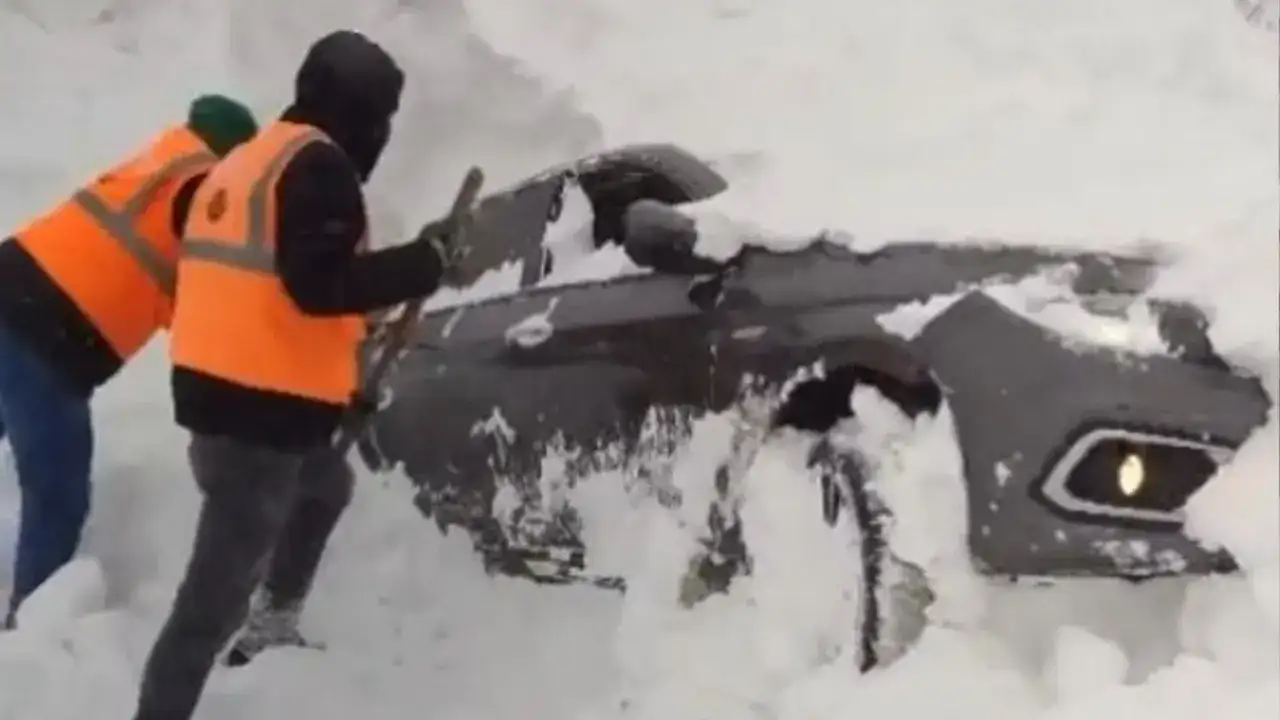 egribel-gecidinde-kar-ve-tipi-ulasimi-aksatti