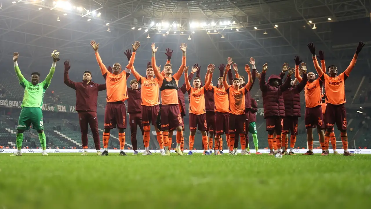 eski-hakemler-yorumladi-trabzonsporda-ernest-mucinin-golunde-faul-var-mi