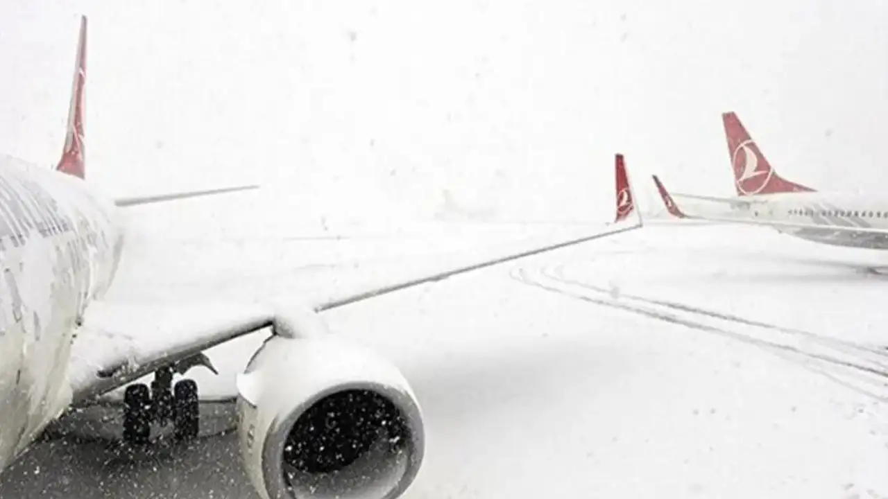 hava-muhalefeti-trabzon-ucuslarini-vurdu-cok-sayida-sefer-iptal