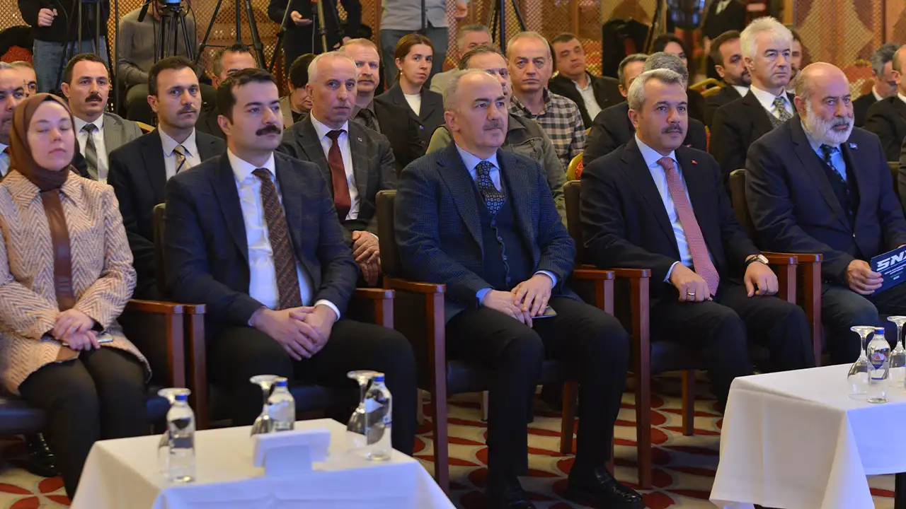 dunya-kar-motosikleti-sampiyonasi-rize-handuzunde-tanitim-toplantisi-yapildi