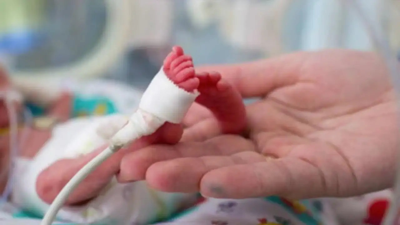 ktulu-uzman-acikladi-premature-bebekler-neden-yillarca-izlenmeli