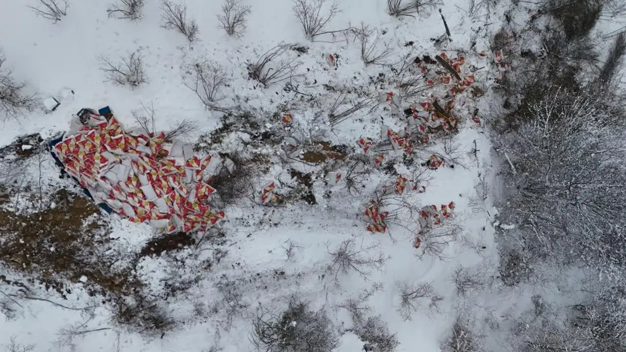 orduda-saniyelerle-olumden-dondu-tir-600-metre-asagi-yuvarlandi