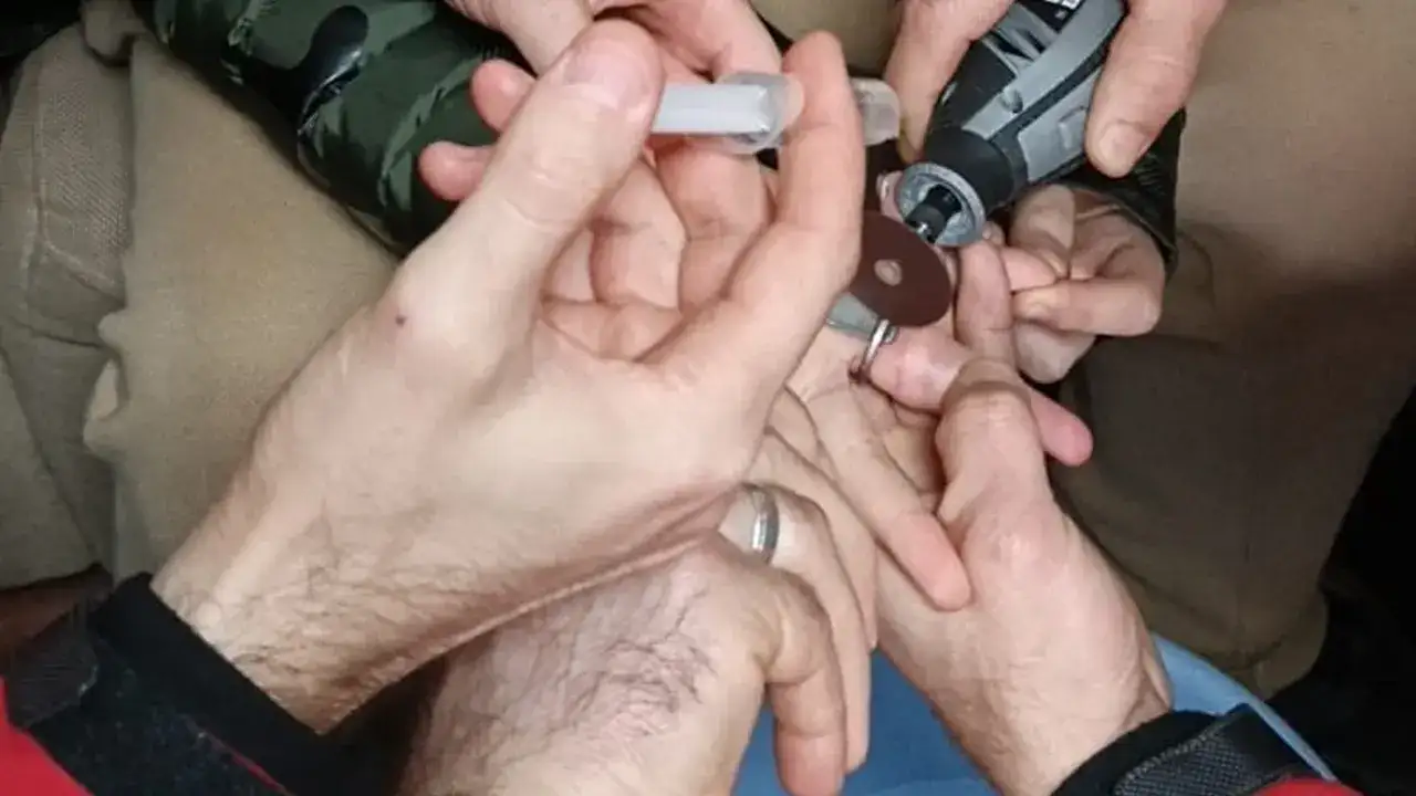 rizede-10-yasindaki-cocugun-parmagina-para-sikisti