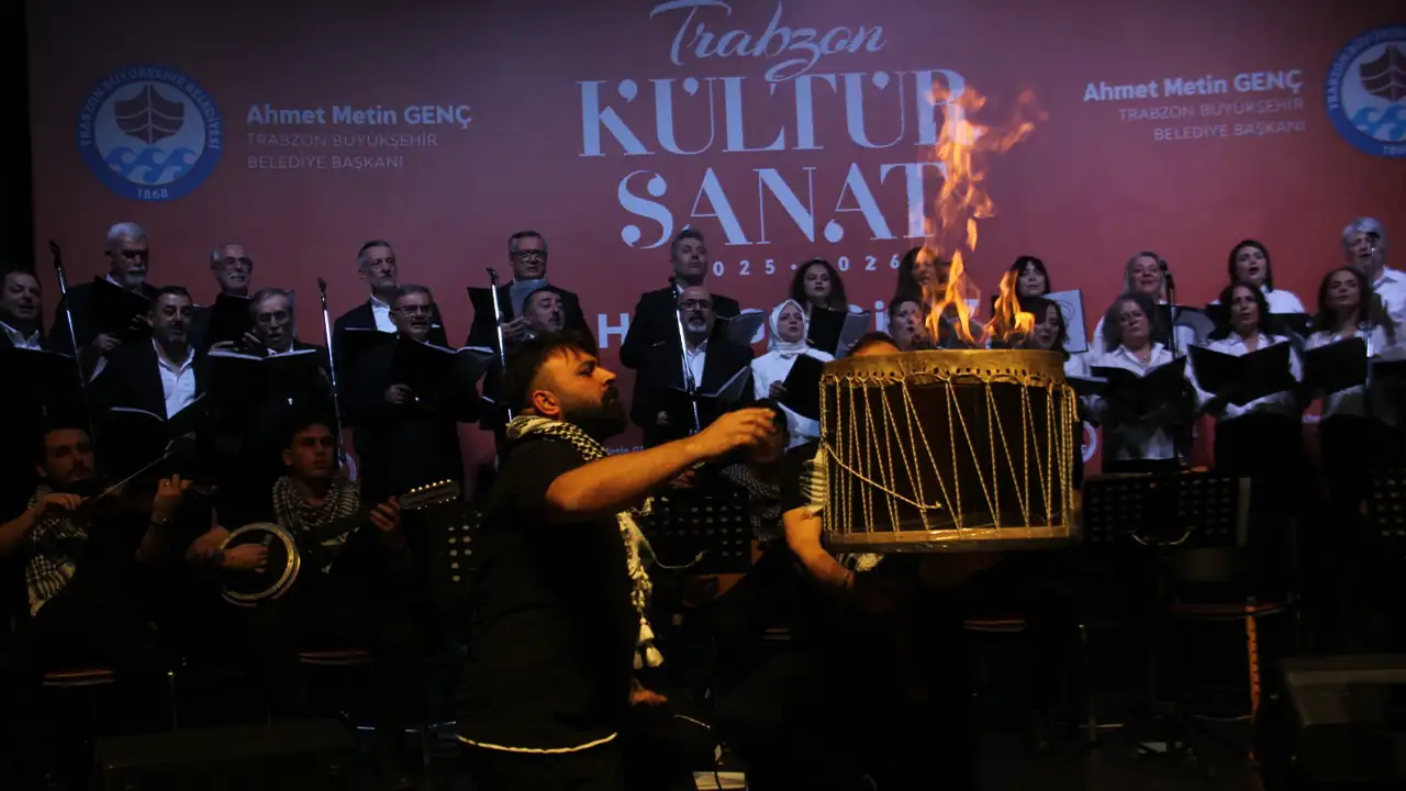 tmhoyderden-yilin-ilk-konseri-sira-gecesi-gecesi-mest-etti