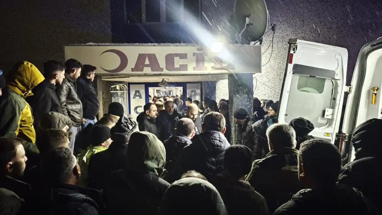 artvinde-nefes-kesen-kurtarma-kalbi-duran-surucuye-ambulansa-kadar-mudahale