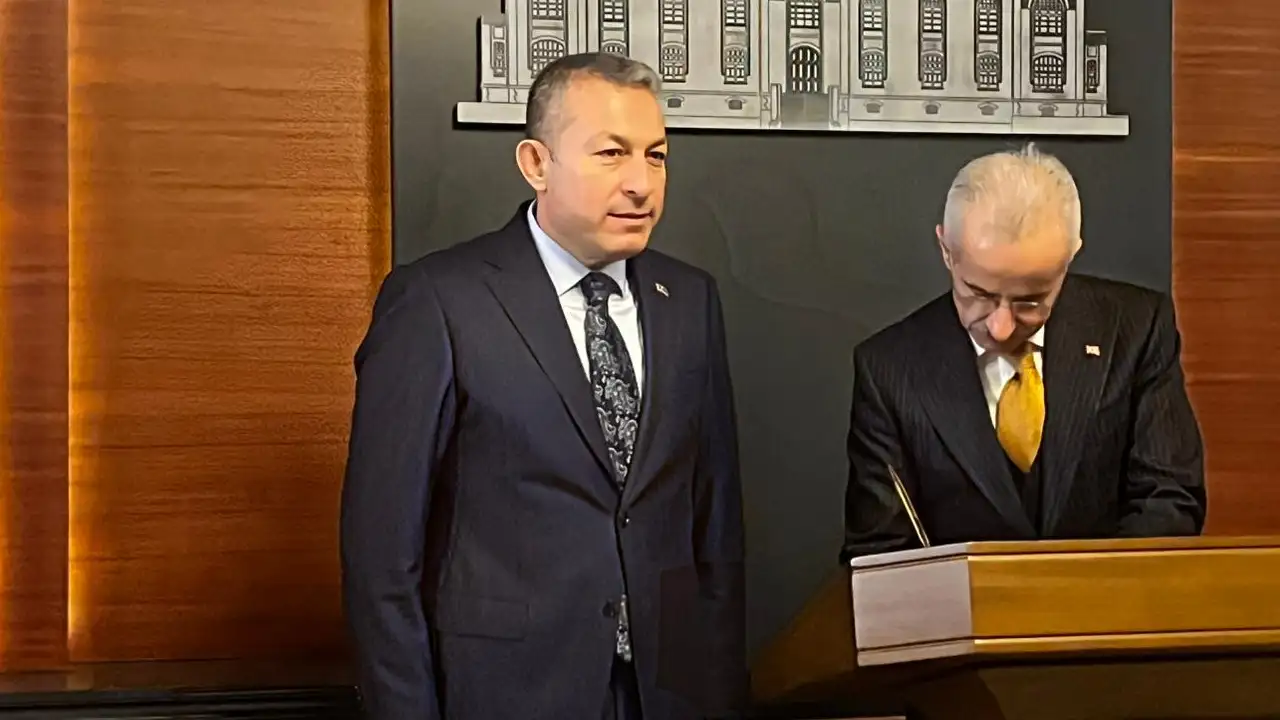 bakan-uraloglundan-vali-tahir-sahine-ziyaret