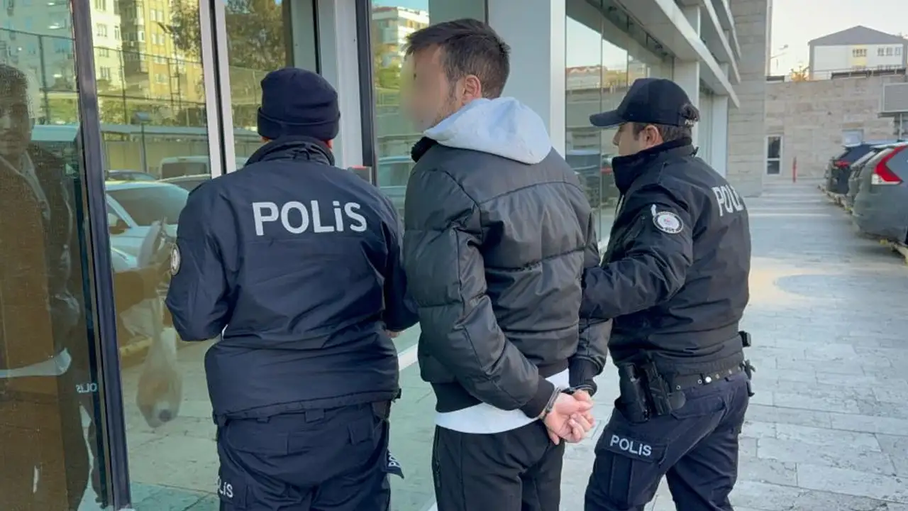 samsunda-otobuste-bicakli-tehdit-universite-ogrencisi-tutuklandi