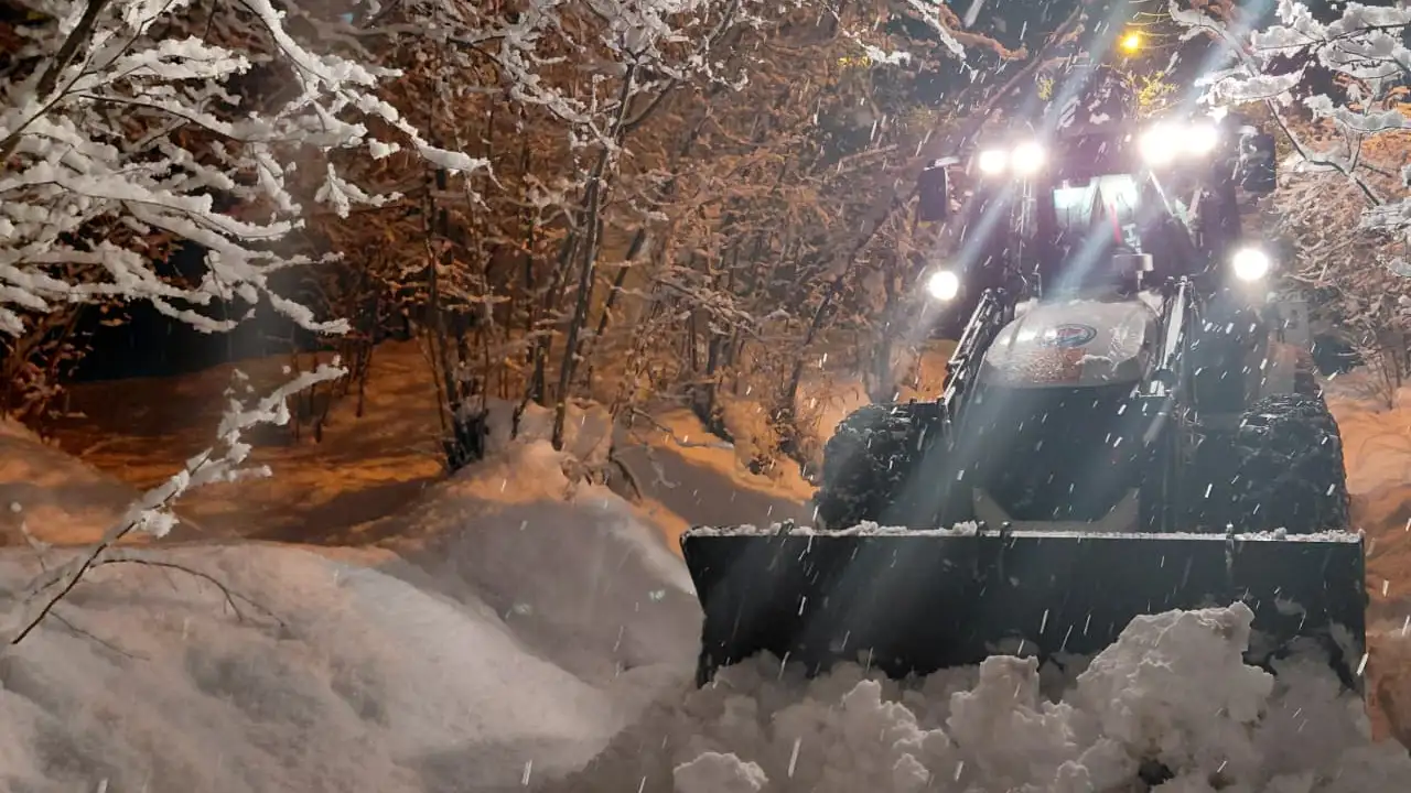 trabzonda-kar-engeli-asildi-sehir-genelinde-kapali-yol-kalmadi