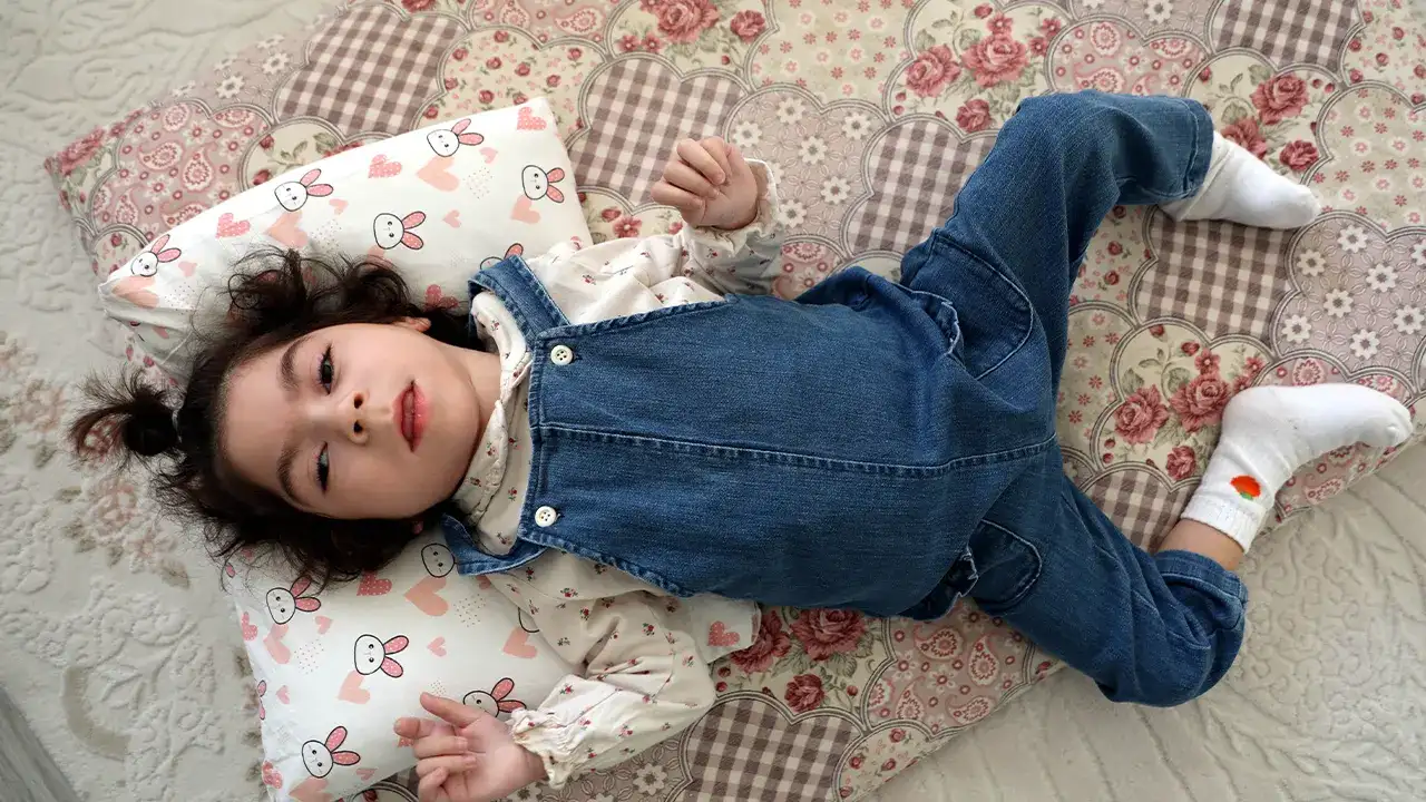 5-gunluk-bebege-hastanede-siddet-kamerada-aile-gercegi-3-yil-sonra-ogrendi