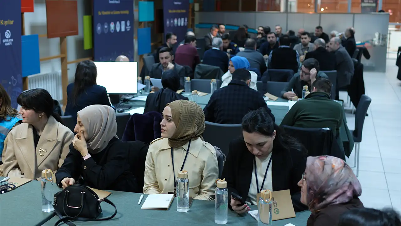 rizede-yerelden-ulusala-israf-ve-atik-calistayi-duzenlendi