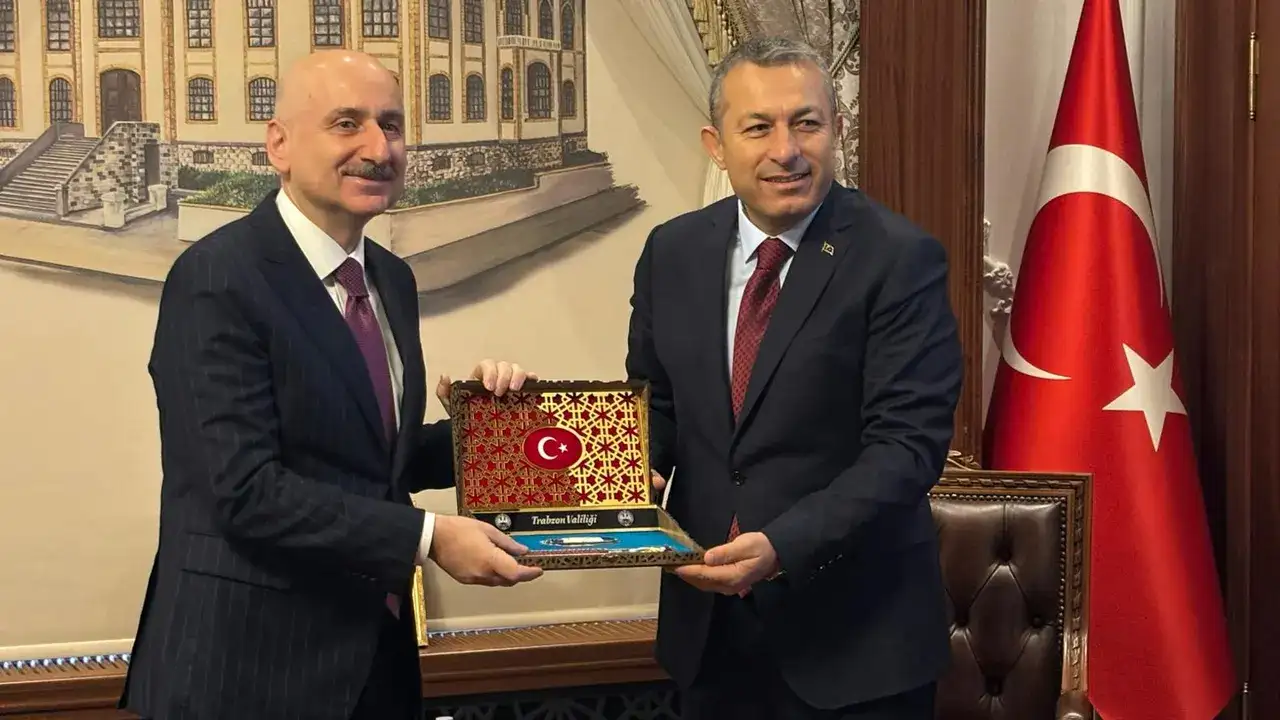 milletvekili-karaismailoglundan-vali-tahir-sahine-hayirli-olsun-ziyareti-guzel-bir-baslangic-yaptik