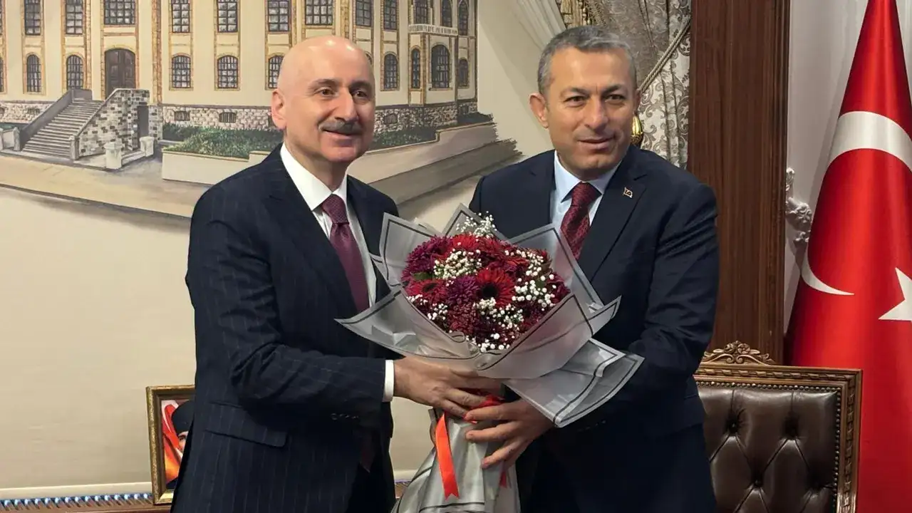 milletvekili-karaismailoglundan-vali-tahir-sahine-hayirli-olsun-ziyareti-guzel-bir-baslangic-yaptik