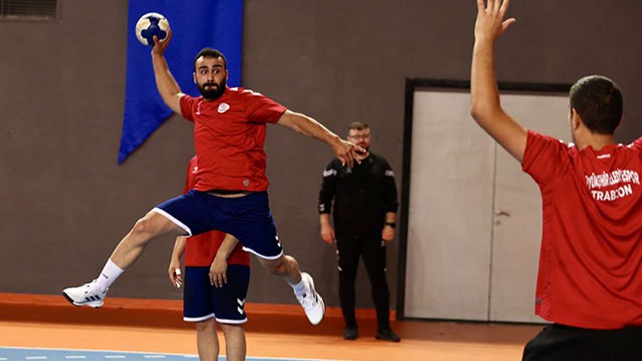 trabzon-buyuksehir-belediyesporda-hedefler-belirlendi-oncelik-ilk-6-ardindan-avrupa